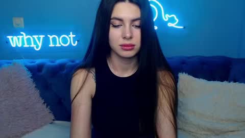 viollinalv online show from January 2025 10:27:02 AM