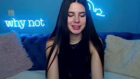 viollinalv online show from February 2025 11:43:02 AM