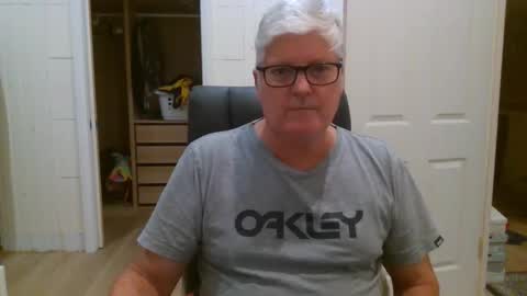 Snapshot of viper654321 chatting on April 2026 08:01:01 AM viper654321 online show from April 2026 08:01:01 AM