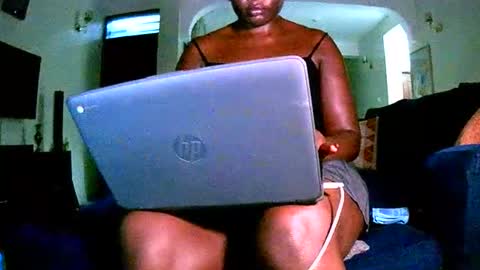 Snapshot of virtual_wifey chatting on December 2024 06:10:01 PM Your Virtual Wife online show from December 2024 06:10:01 PM