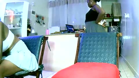 Snapshot of virtual_wifey chatting on December 2024 06:46:02 PM Your Virtual Wife online show from December 2024 06:46:02 PM