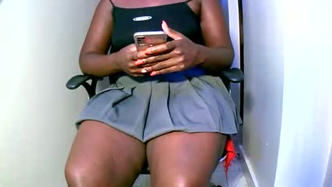 Snapshot of virtual_wifey chatting on March 2025 06:33:01 PM Your Virtual Wife online show from March 2025 06:33:01 PM