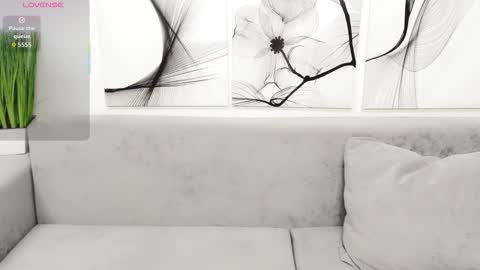 Snapshot of vita_flowen chatting on November 2025 07:11:02 AM Vita online show from November 2025 07:11:02 AM