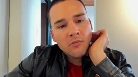 Vito Ferrer online show from January 2025 08:00:02 PM