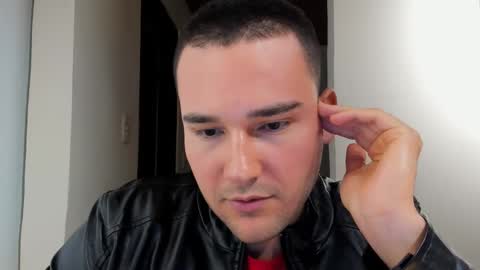 Vito Ferrer online show from January 2025 02:15:02 AM