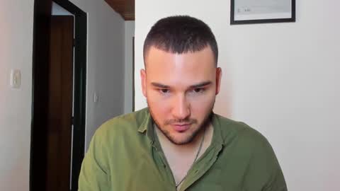 Vito Ferrer online show from February 2025 12:59:01 AM