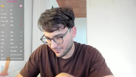 Vito Ferrer online show from December 2025 09:44:01 PM