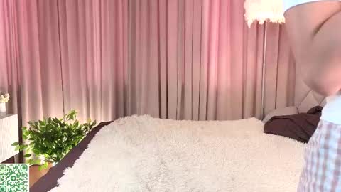 You like my friends can call me LUNA  This is my first day here online show from October 2025 08:31:02 AM