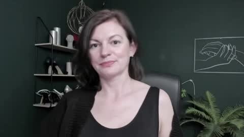 Snapshot of vivian_dream chatting on May 2026 05:34:01 AM Vivian online show from May 2026 05:34:01 AM