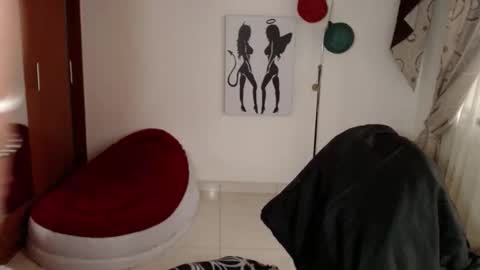 vivian_milf_paint online show from November 2025 02:38:02 PM