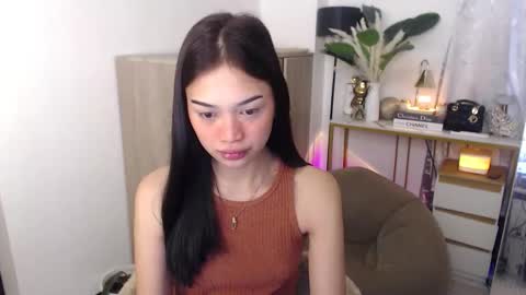 Vivian online show from September 2025 01:19:02 AM