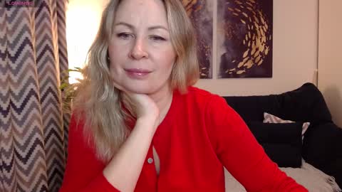 Vivian online show from October 2025 06:39:02 PM