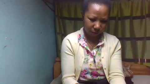 Snapshot of viviane0812 chatting on September 2025 01:11:02 PM viviane0812 online show from September 2025 01:11:02 PM