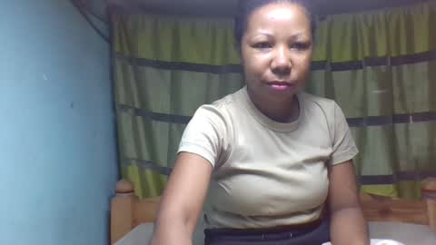 Snapshot of viviane0812 chatting on September 2025 04:36:02 AM viviane0812 online show from September 2025 04:36:02 AM