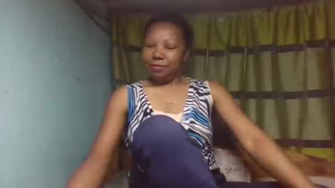 Snapshot of viviane0812 chatting on October 2025 06:50:01 PM viviane0812 online show from October 2025 06:50:01 PM