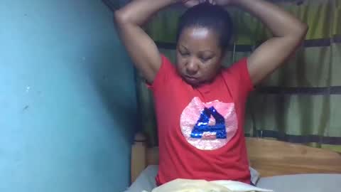 Snapshot of viviane0812 chatting on October 2025 01:06:01 AM viviane0812 online show from October 2025 01:06:01 AM