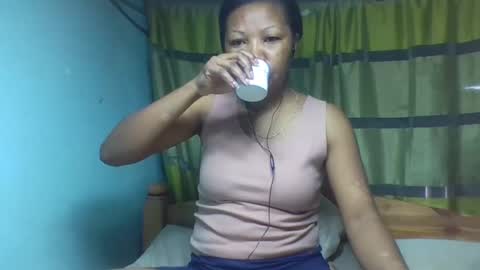 Snapshot of viviane0812 chatting on October 2025 11:22:01 AM viviane0812 online show from October 2025 11:22:01 AM