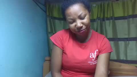 Snapshot of viviane0812 chatting on December 2025 01:11:01 AM viviane0812 online show from December 2025 01:11:01 AM