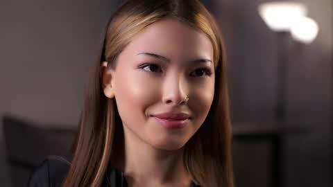 Naomi online show from April 2026 12:33:02 PM
