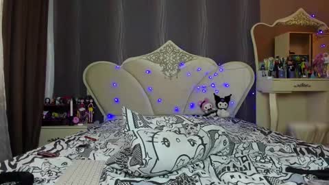 Vivian online show from January 2025 09:17:02 AM