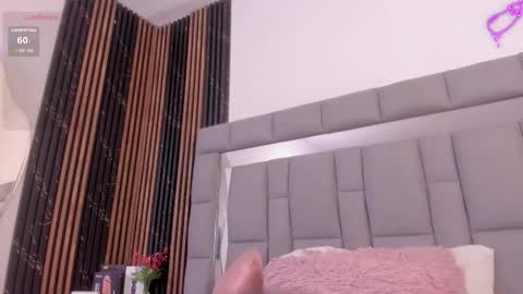 Vivi online show from November 2025 12:11:01 PM