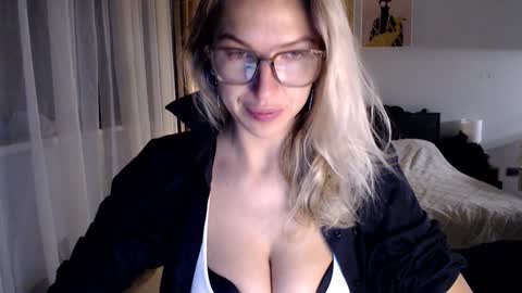 VI       online show from January 2025 05:16:01 AM