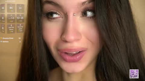 Nelly and Mari online show from November 2025 07:20:02 AM