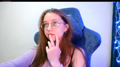 Snapshot of vivivivikkie chatting on May 2026 09:21:01 PM vivivivikkie online show from May 2026 09:21:01 PM