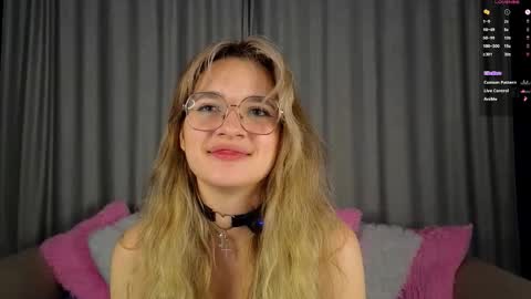 vivyboo111 online show from November 2025 08:24:02 PM