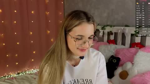 Snapshot of vivyboo111 chatting on February 2026 07:42:02 PM vivyboo111 online show from February 2026 07:42:02 PM