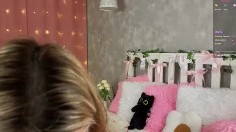 Snapshot of vivyboo111 chatting on February 2026 08:34:01 PM vivyboo111 online show from February 2026 08:34:01 PM