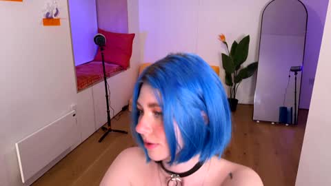 Snapshot of vixenp chatting on March 2025 09:43:01 PM Polly Online mostly at 9pm-2am UK Time online show from March 2025 09:43:01 PM