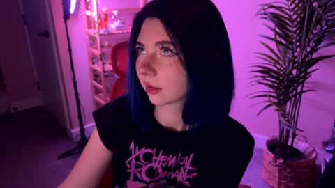 Polly  Online mostly at 9pm-2am UK Time online show from March 2026 06:48:02 PM