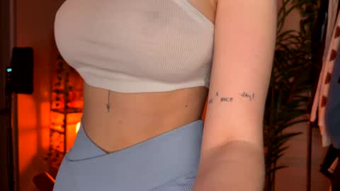 Polly  Online mostly at 9pm-2am UK Time online show from March 2026 08:14:01 PM