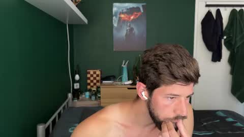 vladi95noughtyboyy online show from August 2026 09:44:01 AM