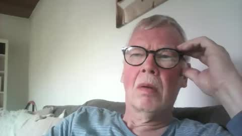 Snapshot of volkeronly chatting on September 2025 11:47:01 AM volkeronly online show from September 2025 11:47:01 AM