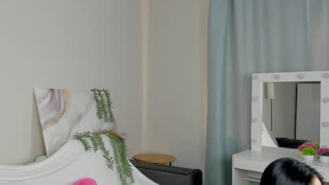 Snapshot of vonen_ray chatting on May 2026 09:25:01 AM Vonen online show from May 2026 09:25:01 AM