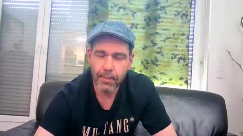 voyeuredeluxe online show from January 2026 11:34:01 AM