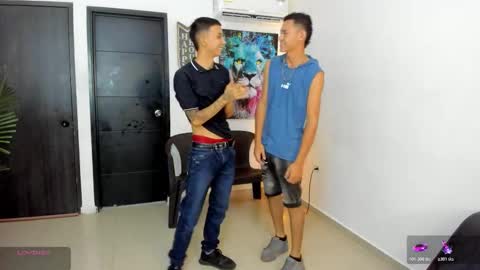 voyeurism_guys online show from November 2025 10:52:01 PM