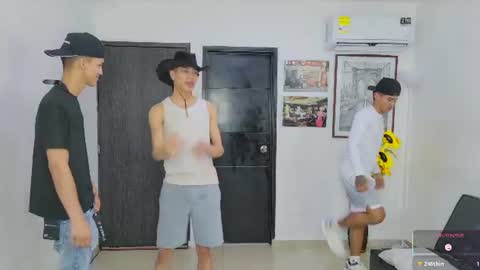 voyeurism_guys online show from June 2026 10:23:02 PM