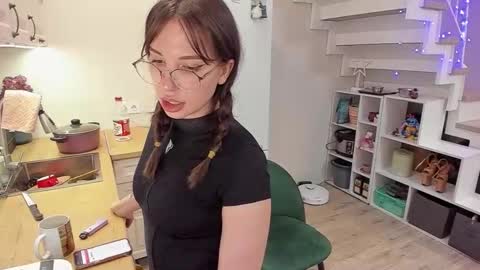 Snapshot of voyliza chatting on October 2025 02:48:01 PM voyliza online show from October 2025 02:48:01 PM