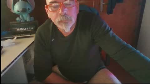 oscar online show from November 2025 07:48:02 PM