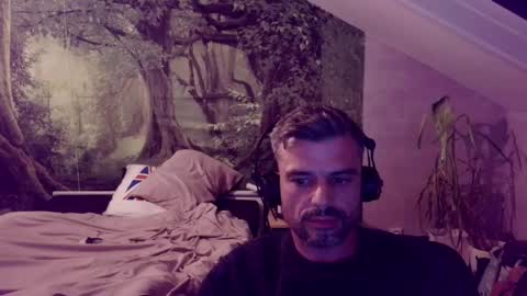 Snapshot of vuiljoske chatting on May 2026 12:27:01 AM CBNewGuy online show from May 2026 12:27:01 AM