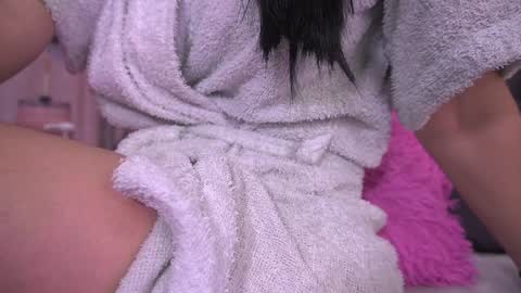 Snapshot of vvioleta_ chatting on February 2025 09:15:01 AM Violeta online show from February 2025 09:15:01 AM