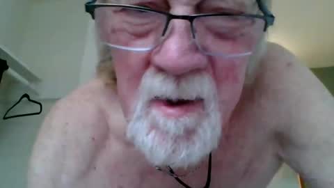 w3llbit online show from December 2024 05:23:02 PM