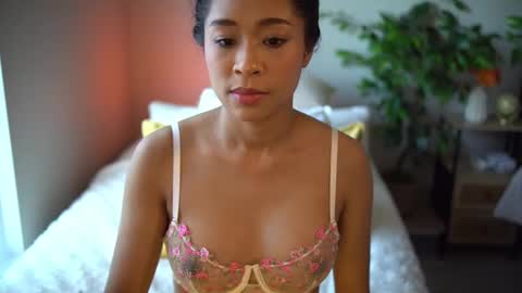 Jen online show from September 2025 05:58:02 PM