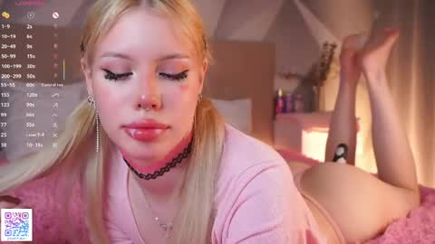 Snapshot of waki_fuckie chatting on April 2026 08:00:02 PM Lina online show from April 2026 08:00:02 PM