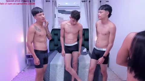 Snapshot of wallen_couple chatting on November 2025 01:12:02 PM Sofia Thiago online show from November 2025 01:12:02 PM