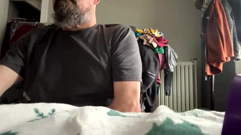 Walter online show from December 2025 07:07:01 PM