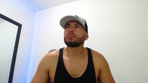 Snapshot of walter_brownn01 chatting on January 2025 04:01:02 PM WALTER BROWN  online show from January 2025 04:01:02 PM